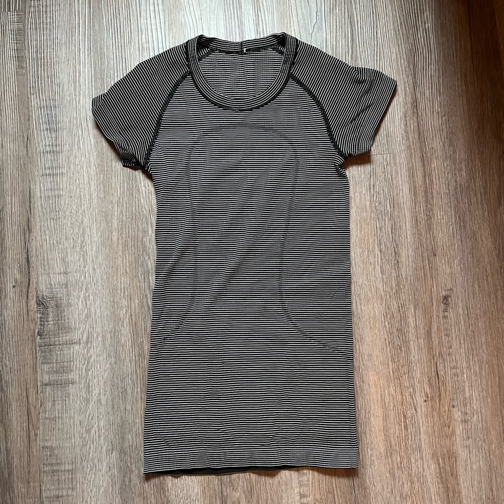 Lulu swifty tech short sleeve